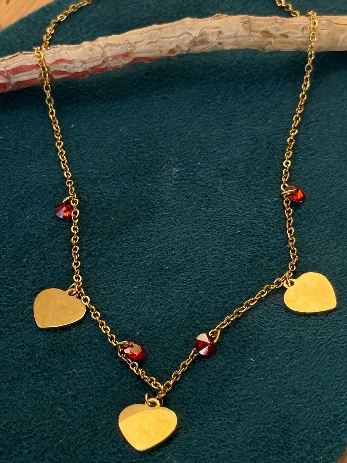 Heart choker necklace