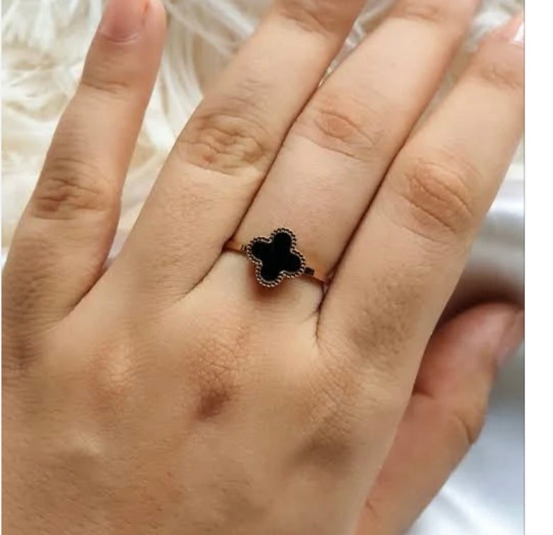 Clover Ring (adjustable)