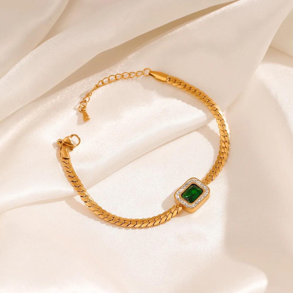 Emerald Knot