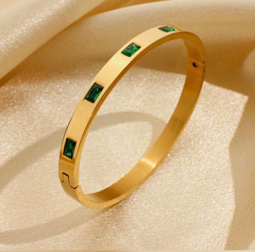 Emerald Bracelet 18k