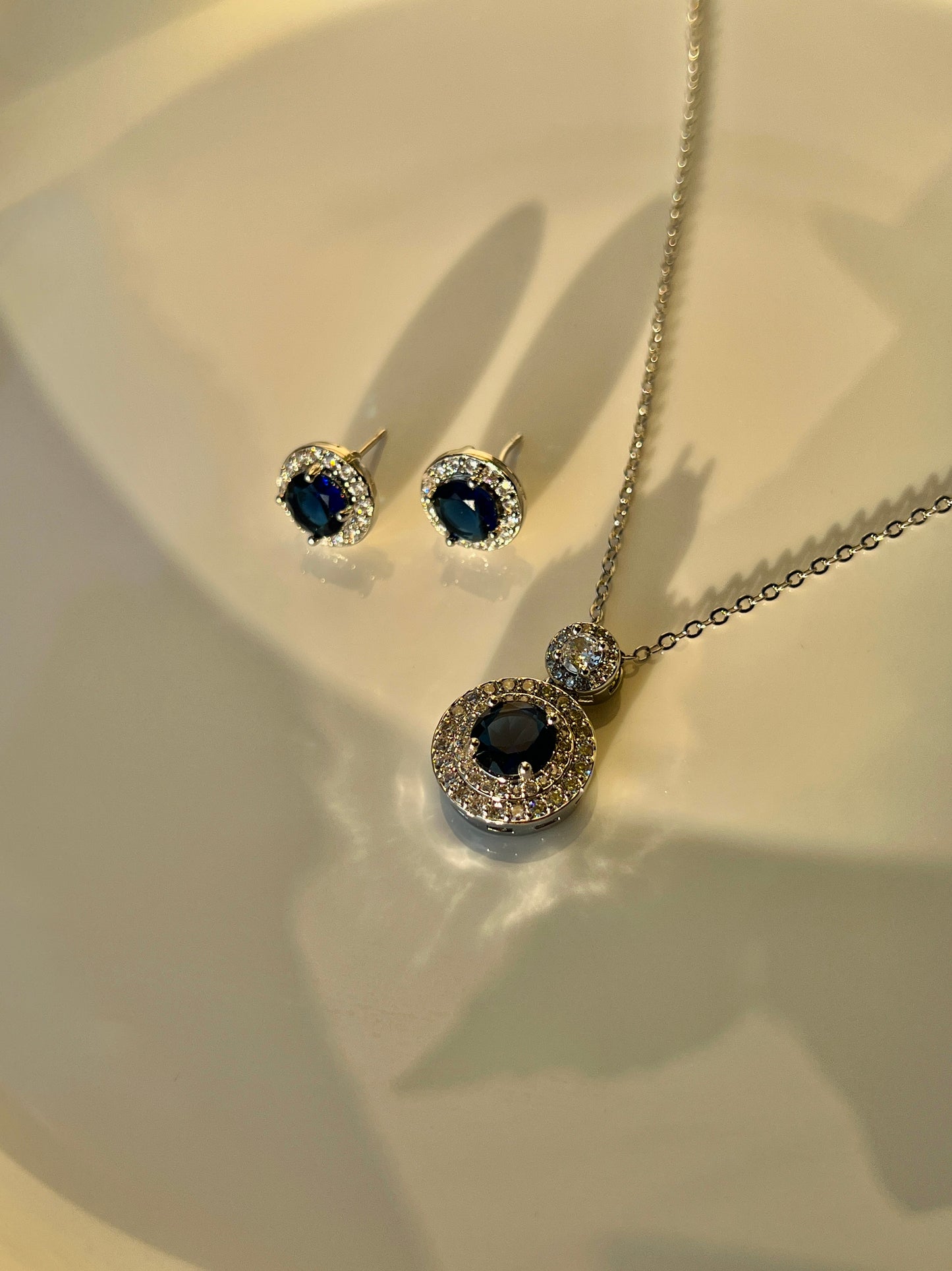 Sapphire set 18k