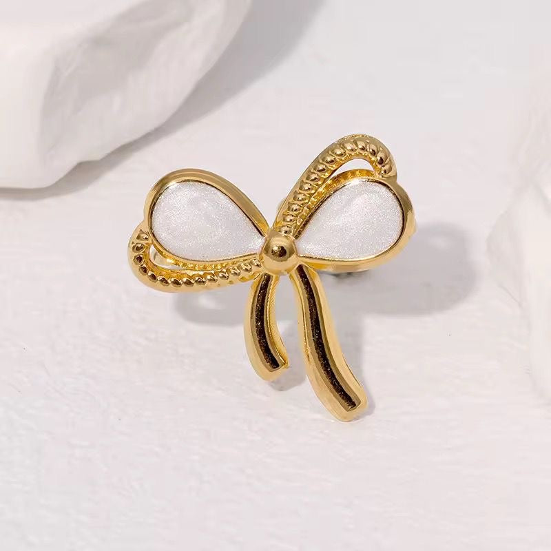 Luna Bow ring