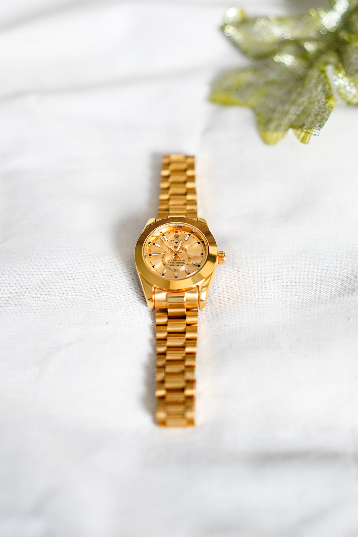 Rolex date just (golden)