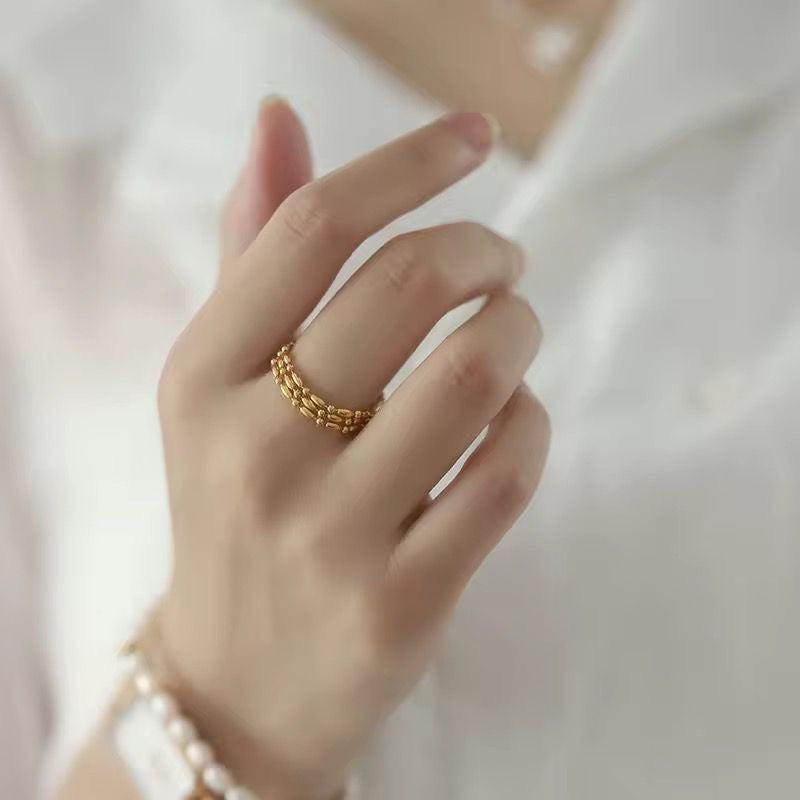 Aurelia Chain Ring