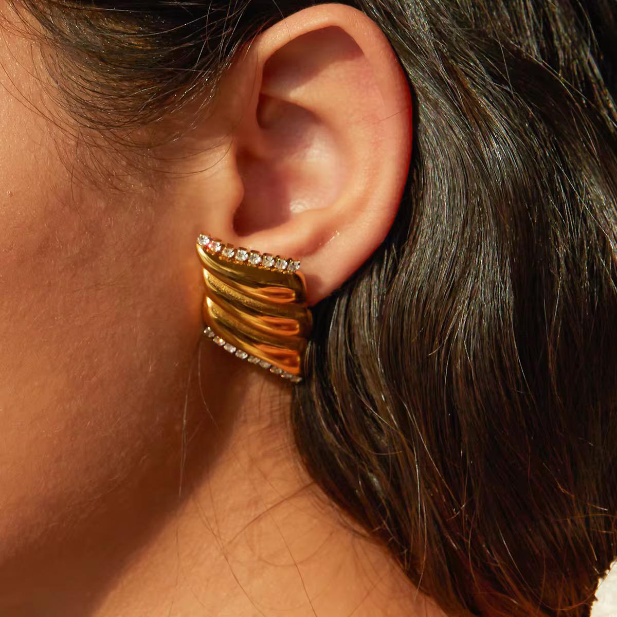 Croissant diamond earrings