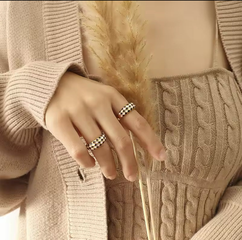 Ares Ring 18k