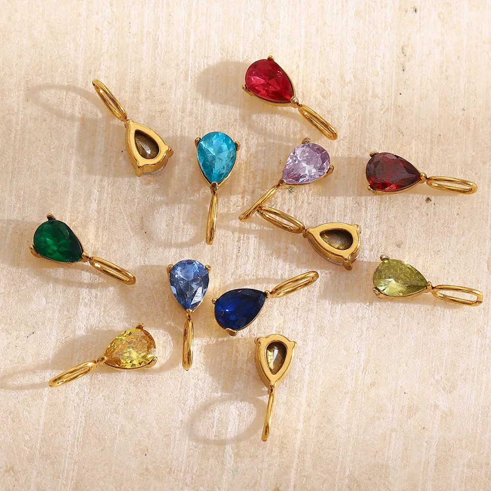 Emerald pendant 18k