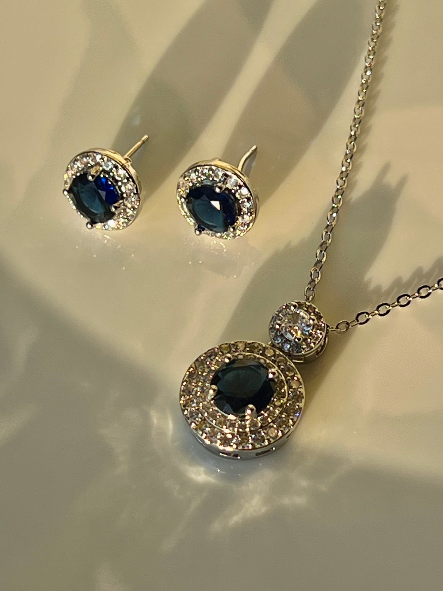 Sapphire set 18k