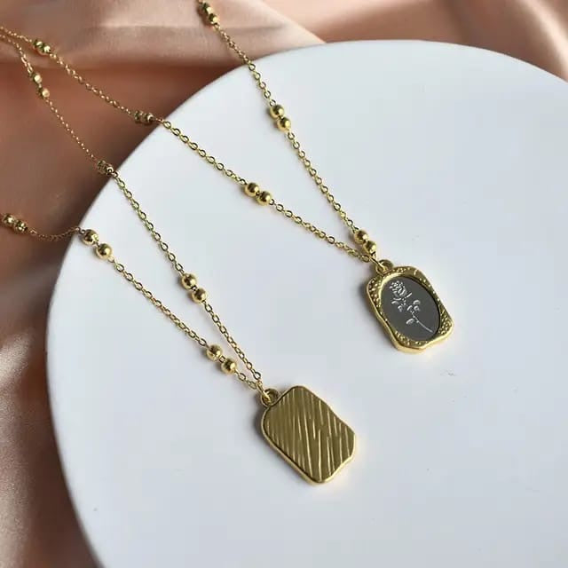 Belle rose pendant
