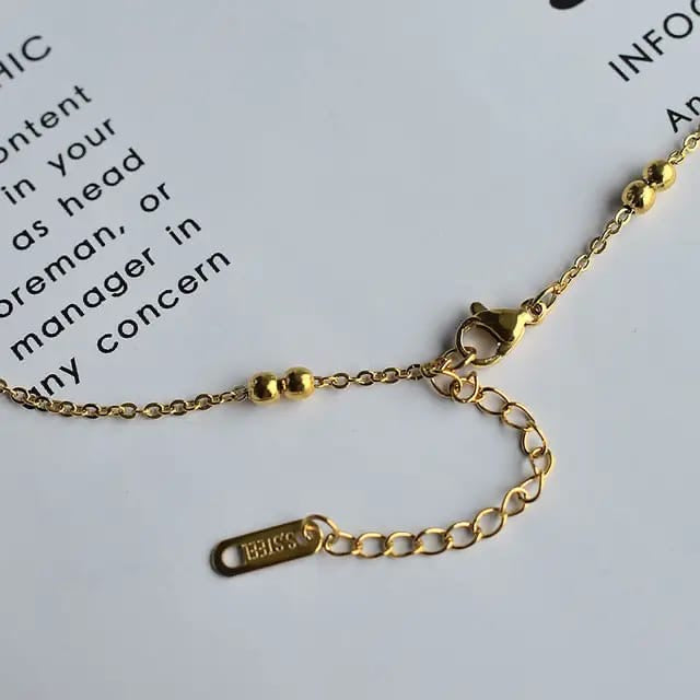 Belle rose pendant