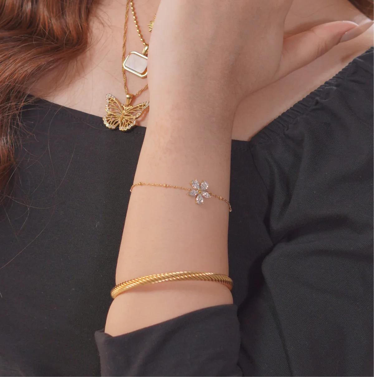 Crystal Flora 18k