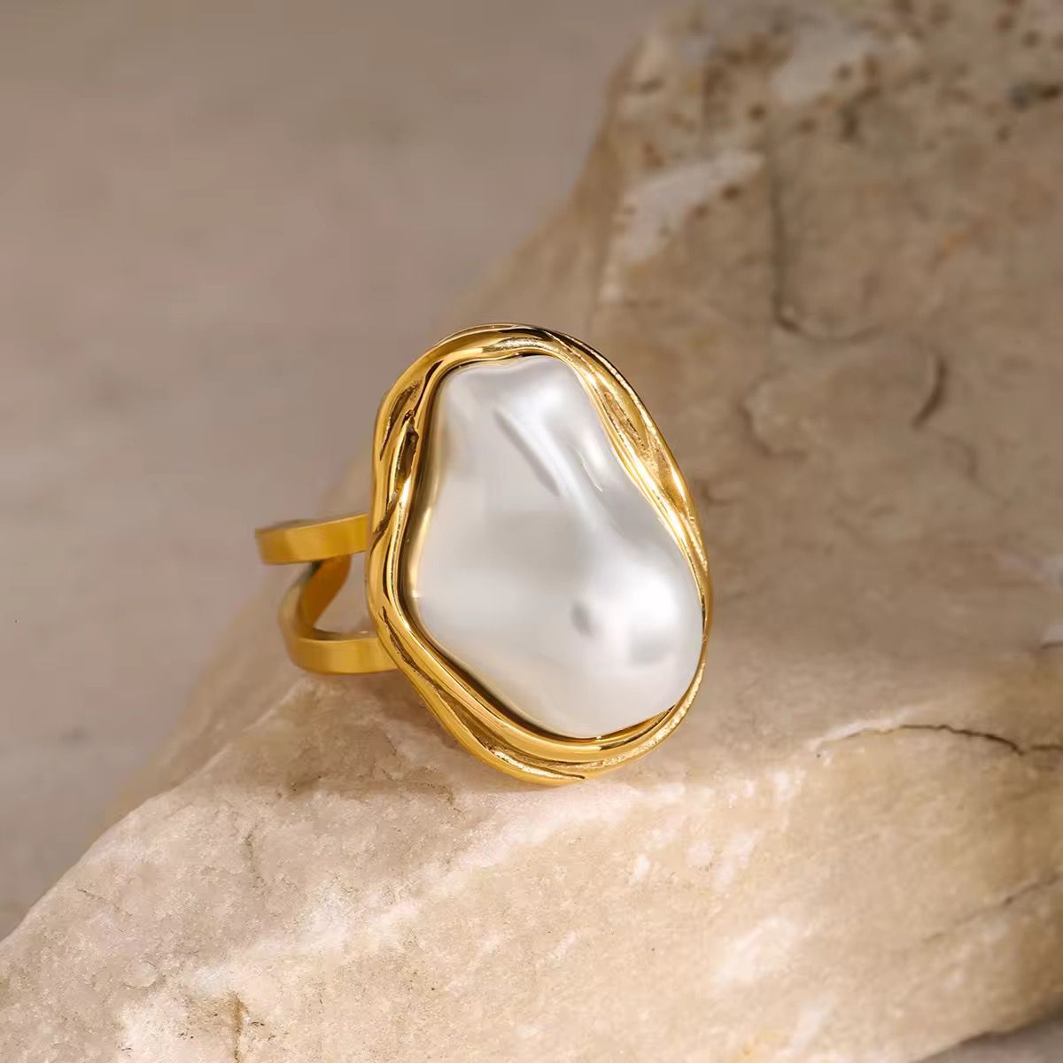 Mother of pearl Ring