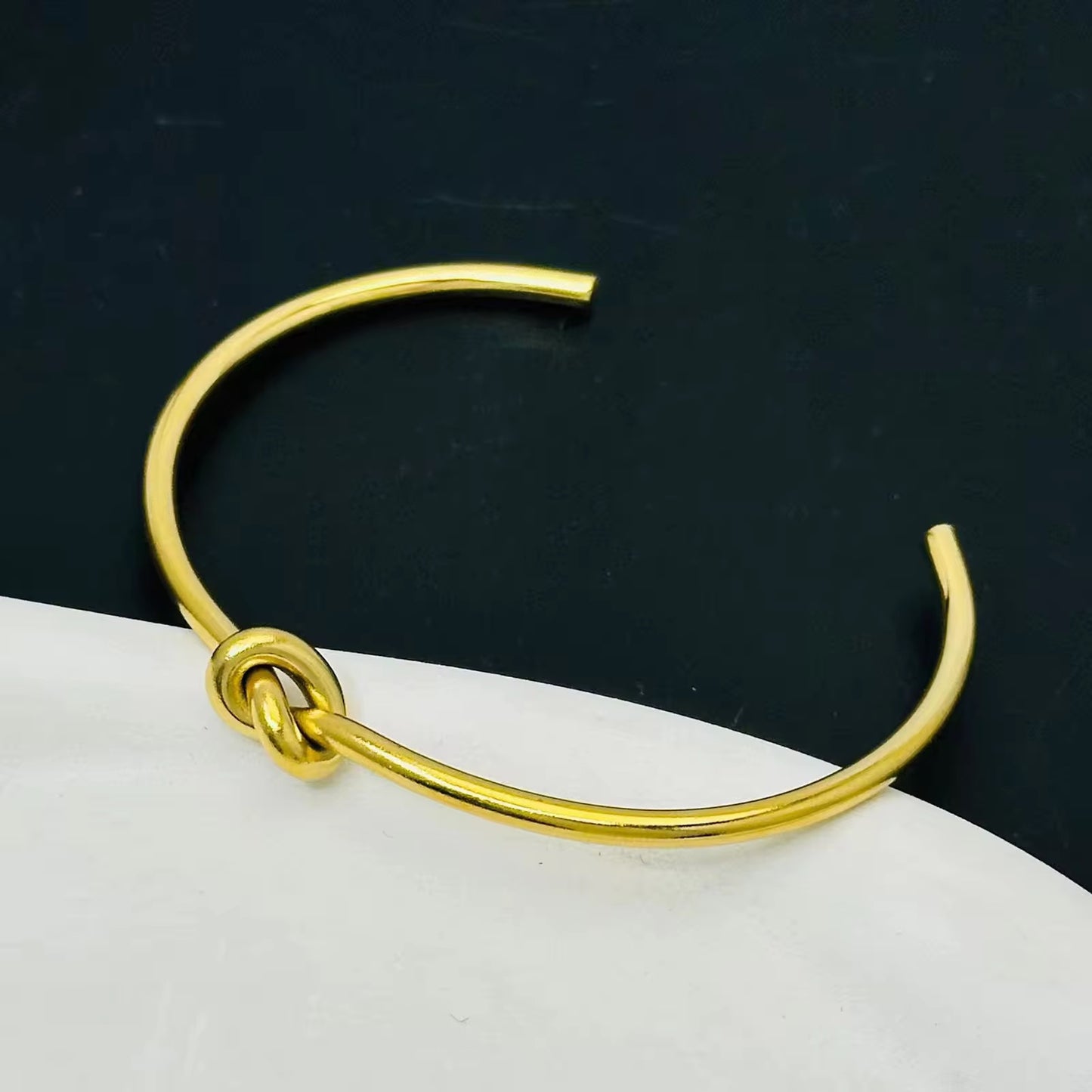 Knot Bracelet 18k