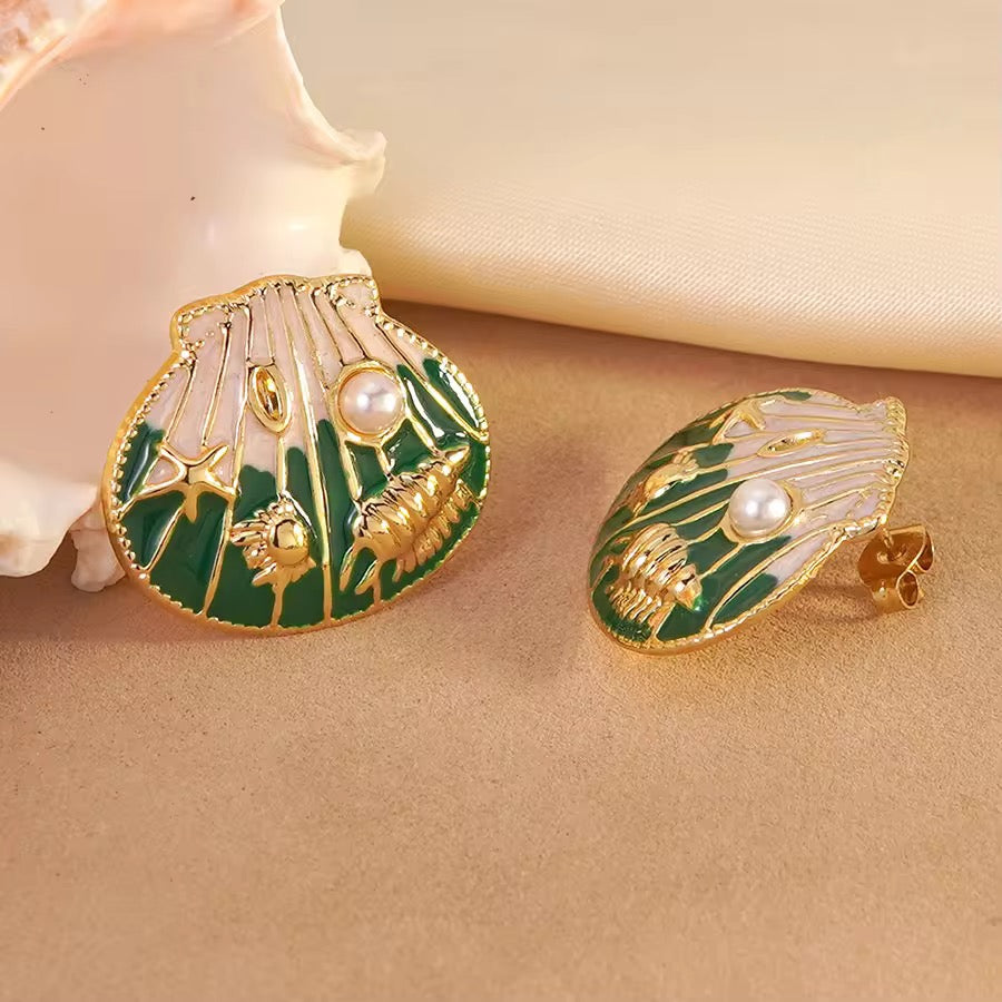 Emerald Pearl Shells