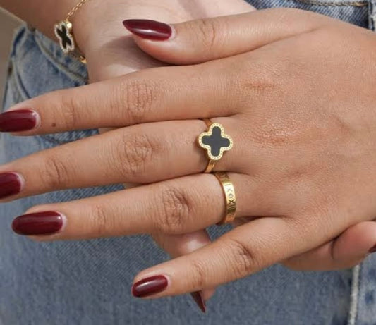 Clover Ring (adjustable)