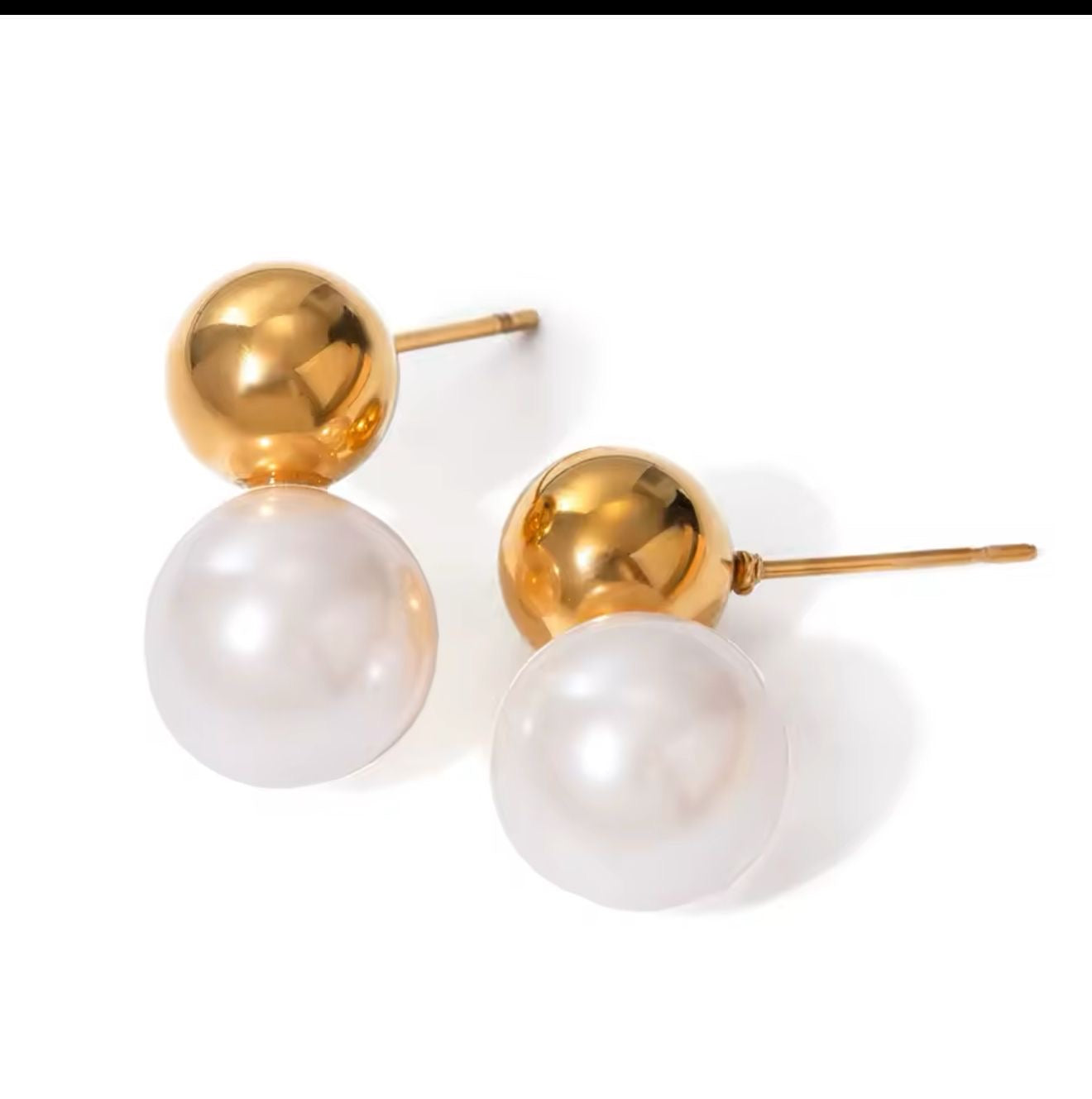 Pearl Studs 18k