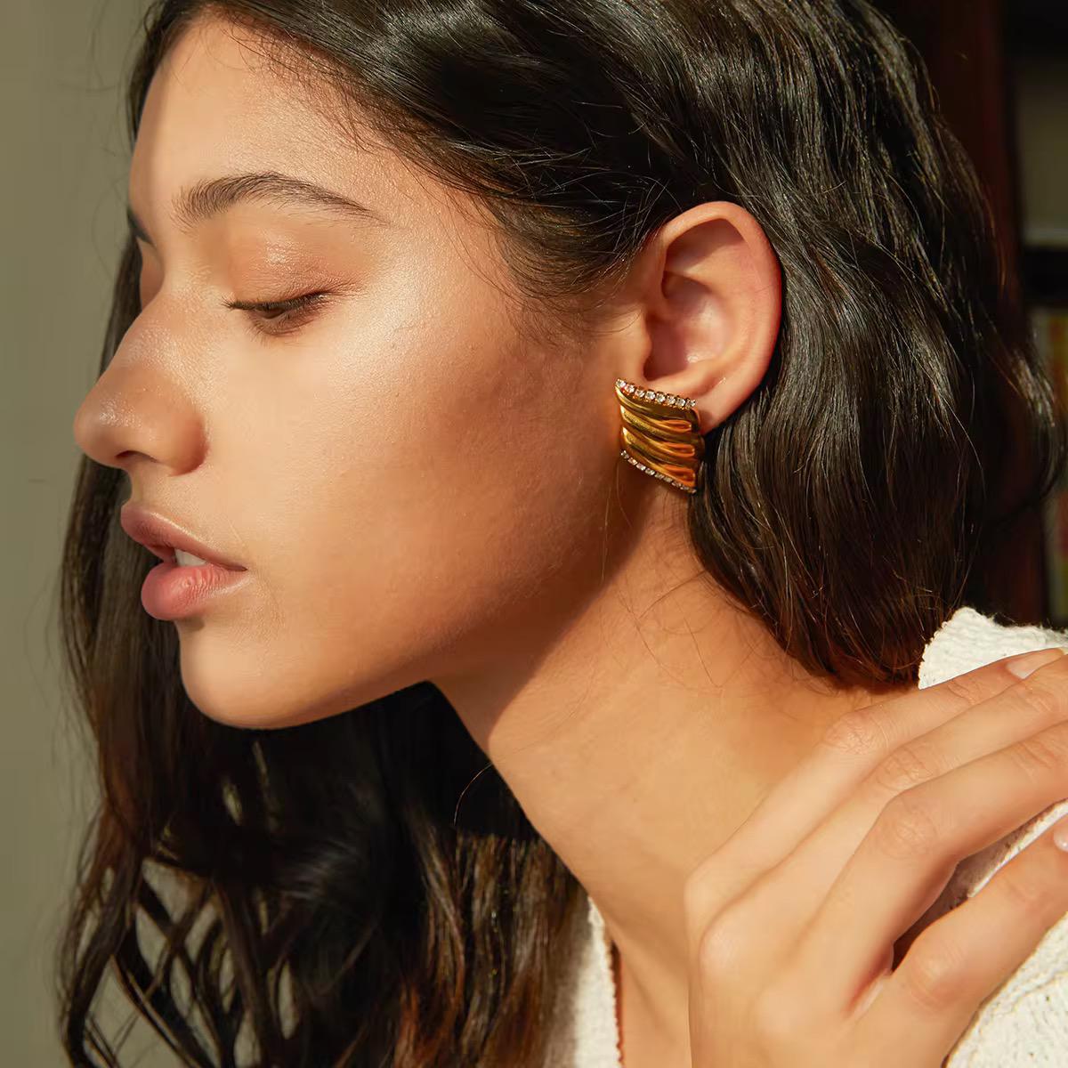 Croissant diamond earrings