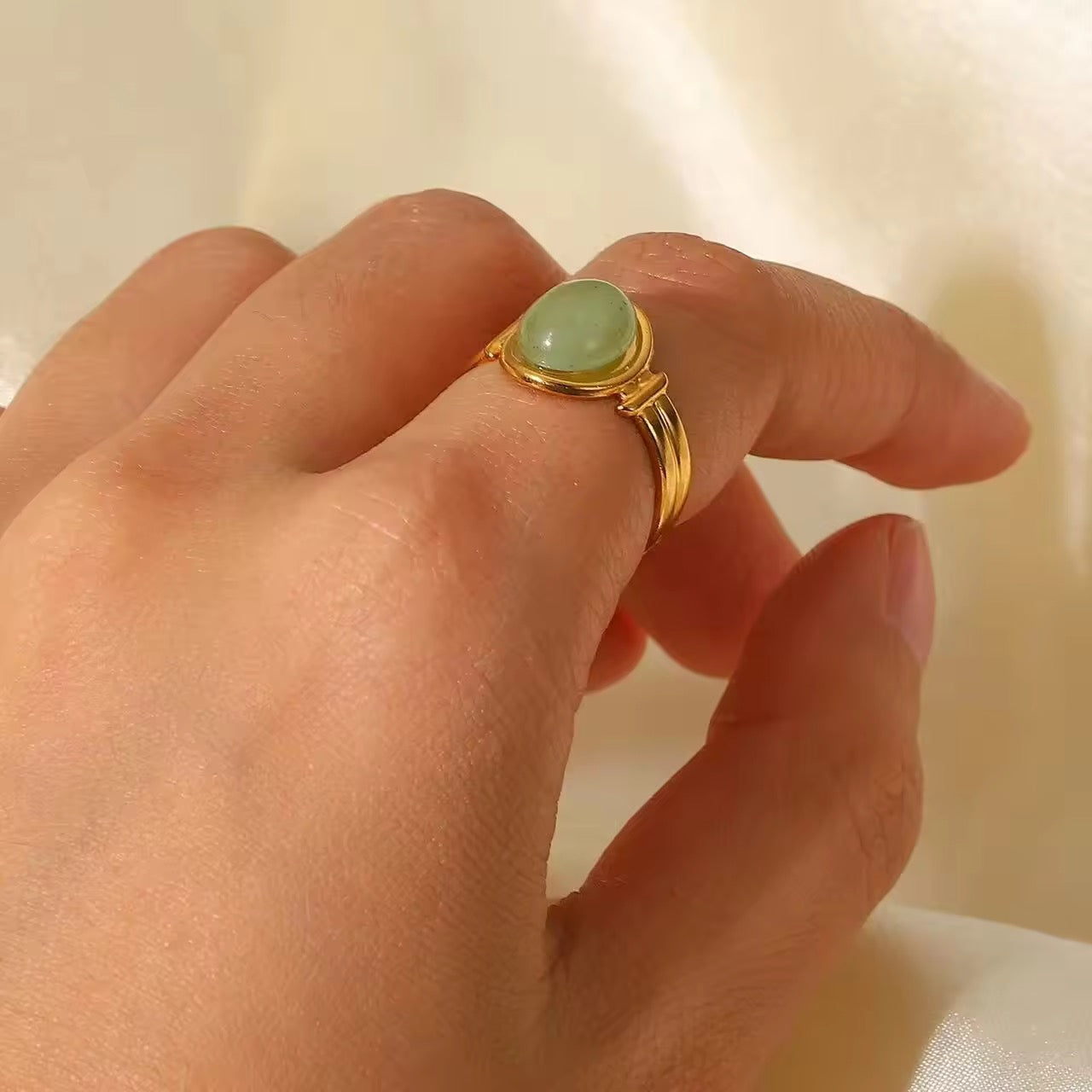 Natural stone ring