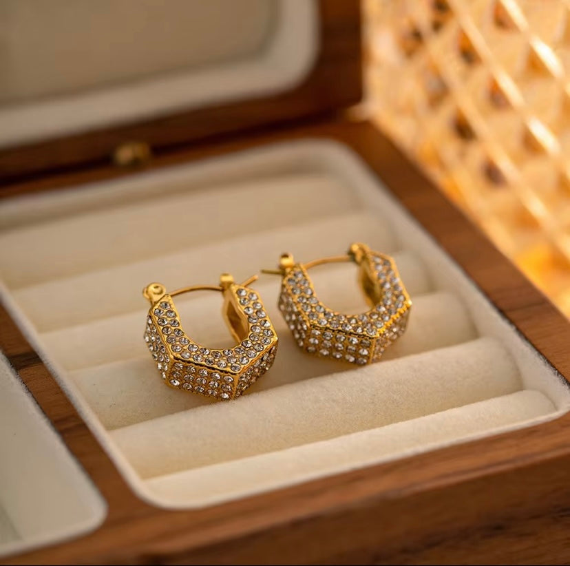 Bella Hoops 18k