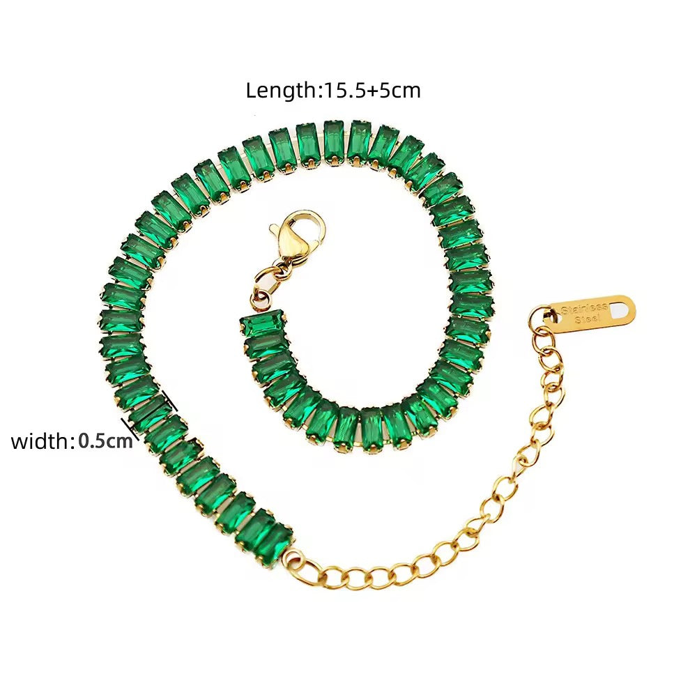 Green tennis bracelet 18k
