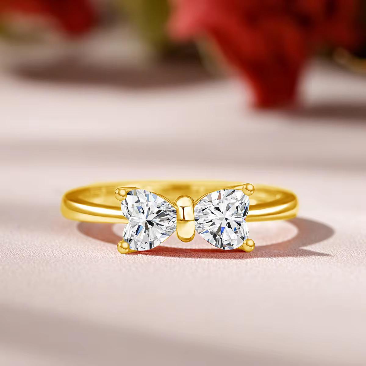 Crystal ribbon ring