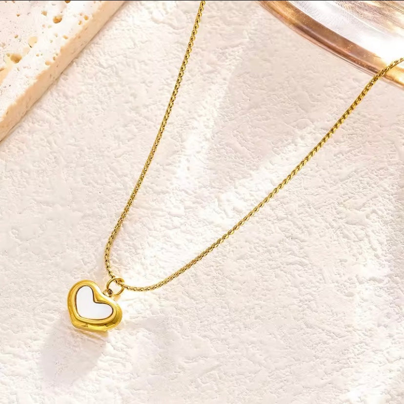 Cali Necklace