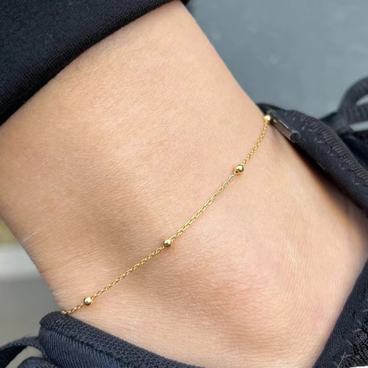 Minimalistic balls anklet