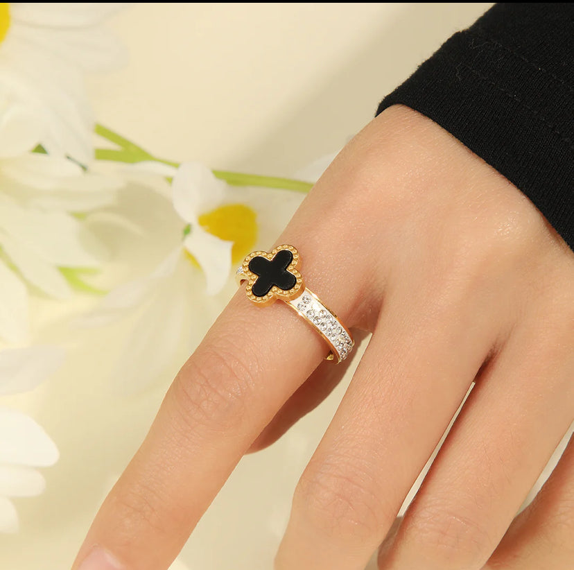Beaded clover Ring