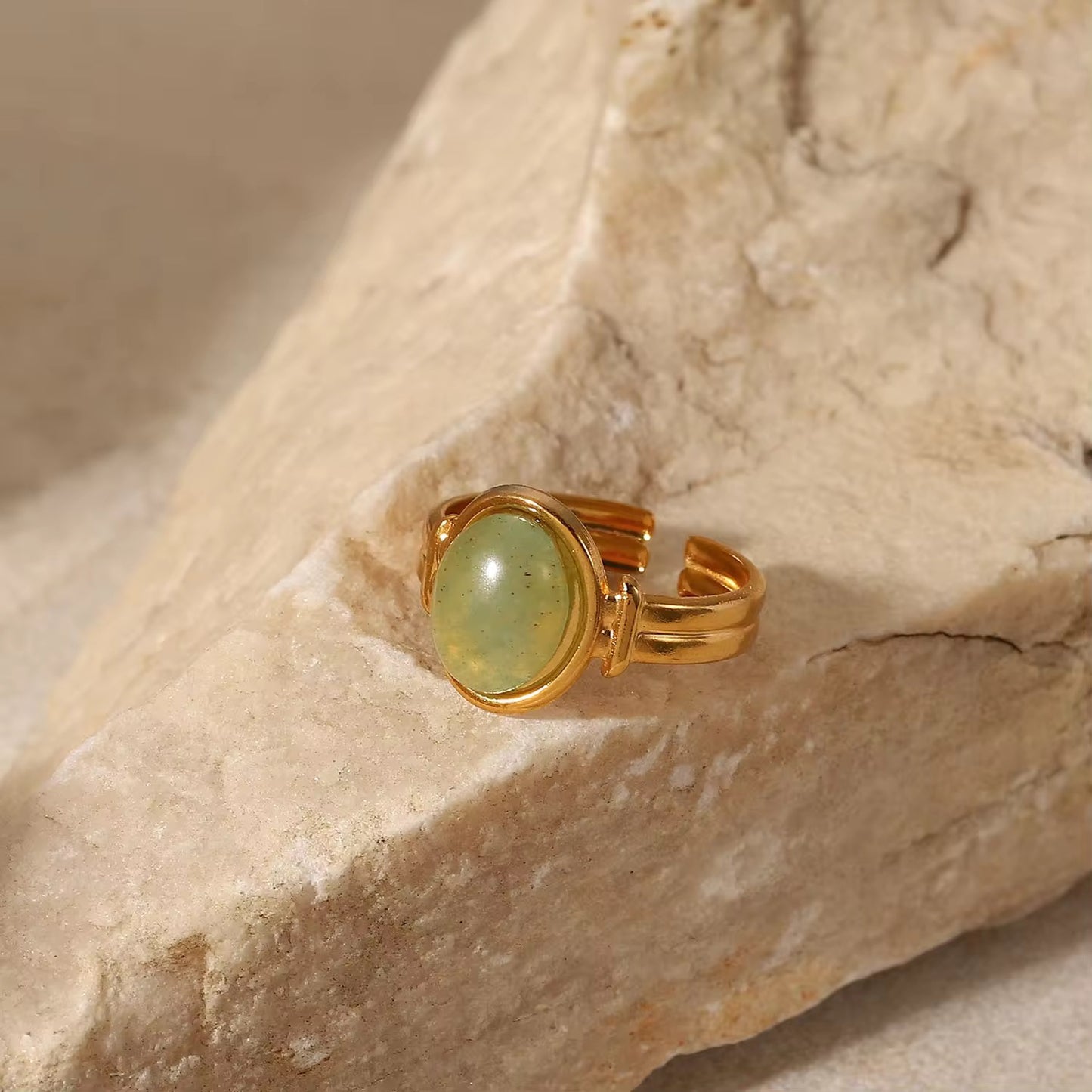 Natural stone ring