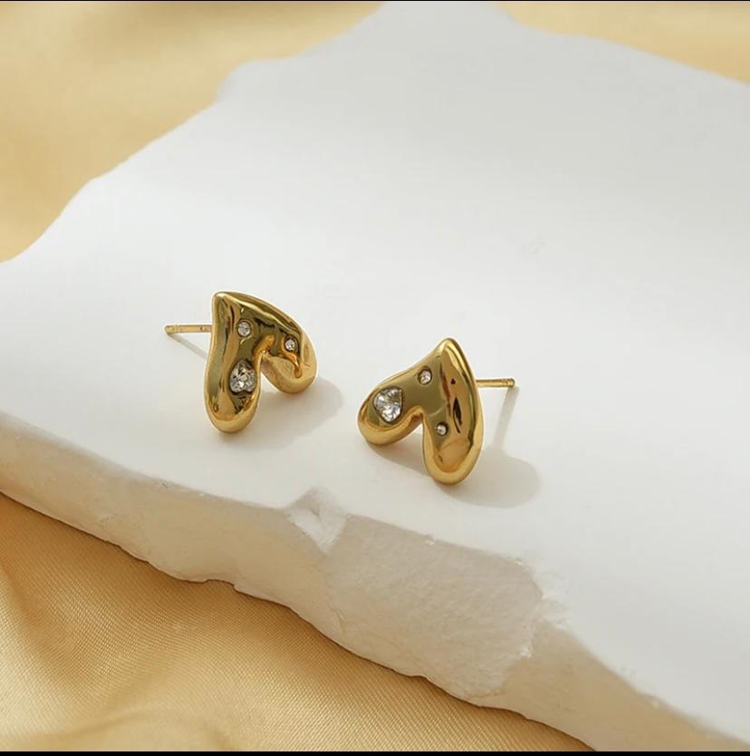 Lustrous Love Earrrings