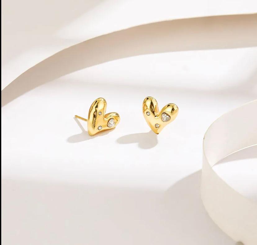 Lustrous Love Earrrings